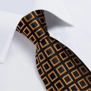 CHECKERED CHOICE TIE SQUARE CUFF SET